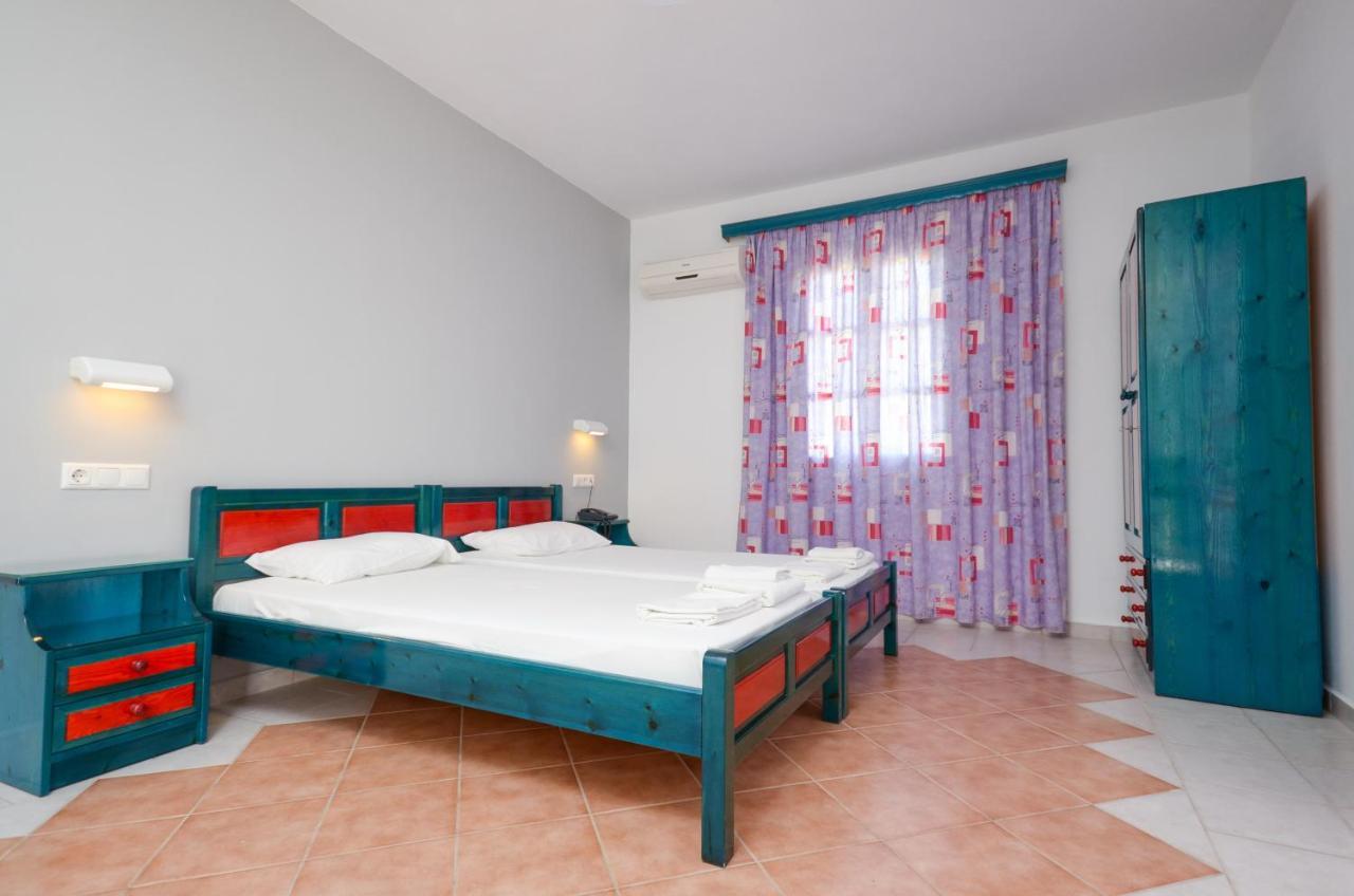 Hotel Fanis Agia Anna  Luaran gambar