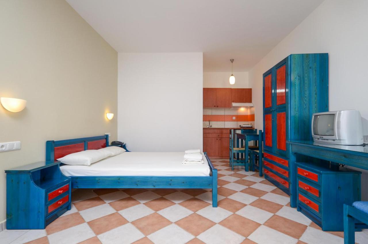 Hotel Fanis Agia Anna  Luaran gambar